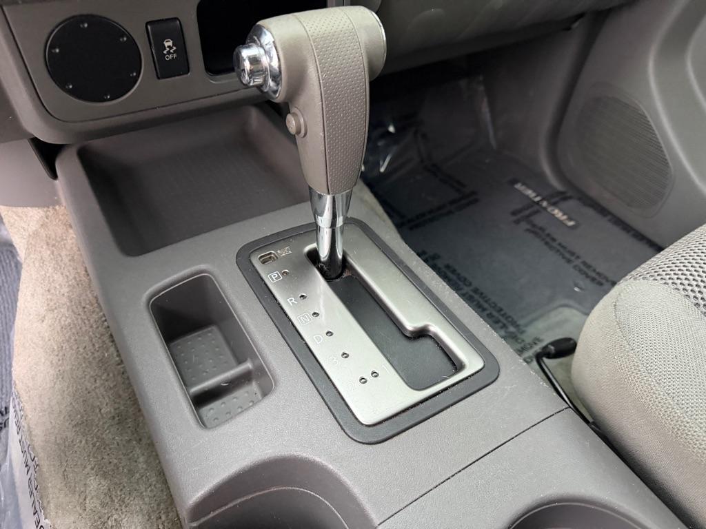 Nissan Frontier SL Crew Cab 2WD 2014