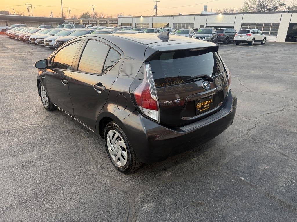 Toyota Prius c One 2015