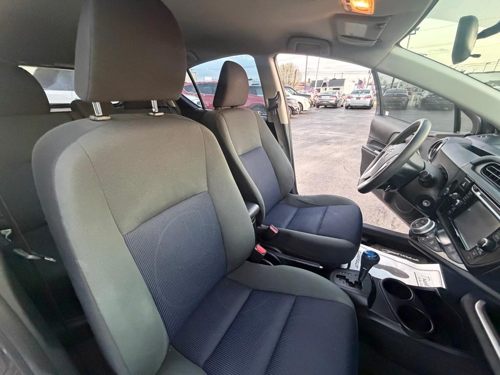 Toyota Prius c One 2015