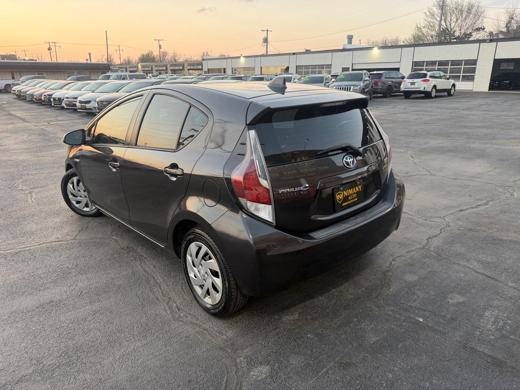 Toyota Prius c One 2015