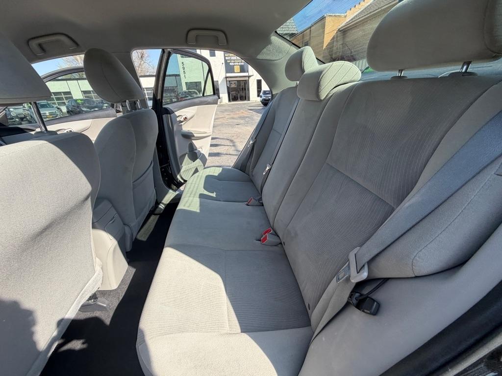 Toyota Corolla L 5-Speed MT 2013