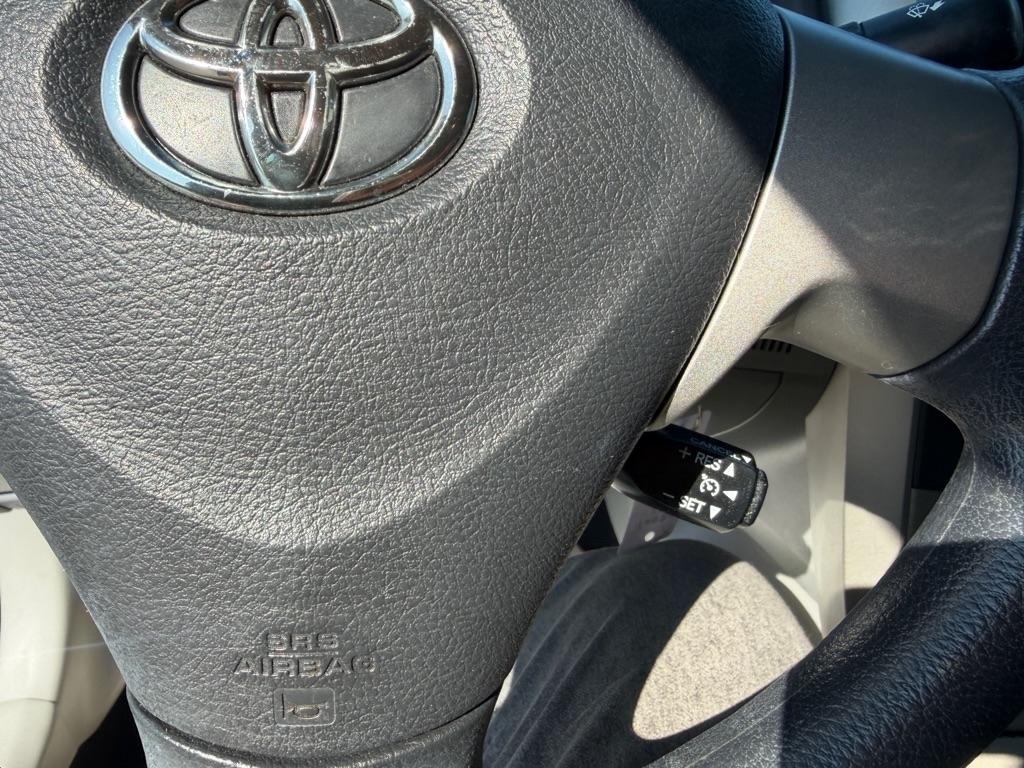 Toyota Corolla L 5-Speed MT 2013