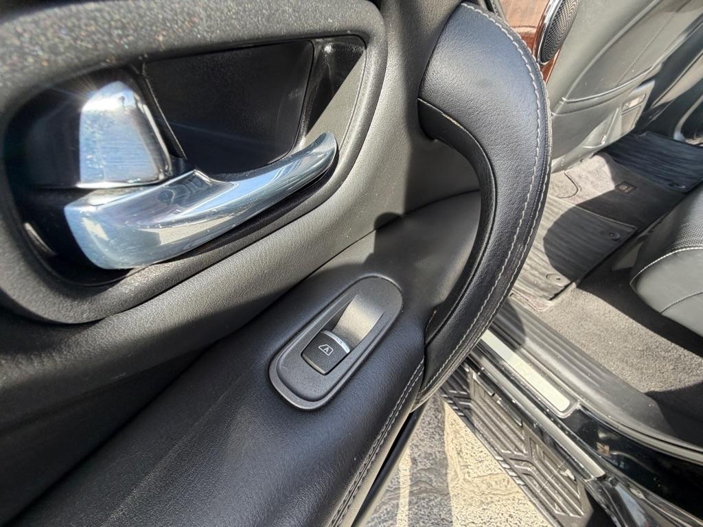 Infiniti QX80 LUXE 2019