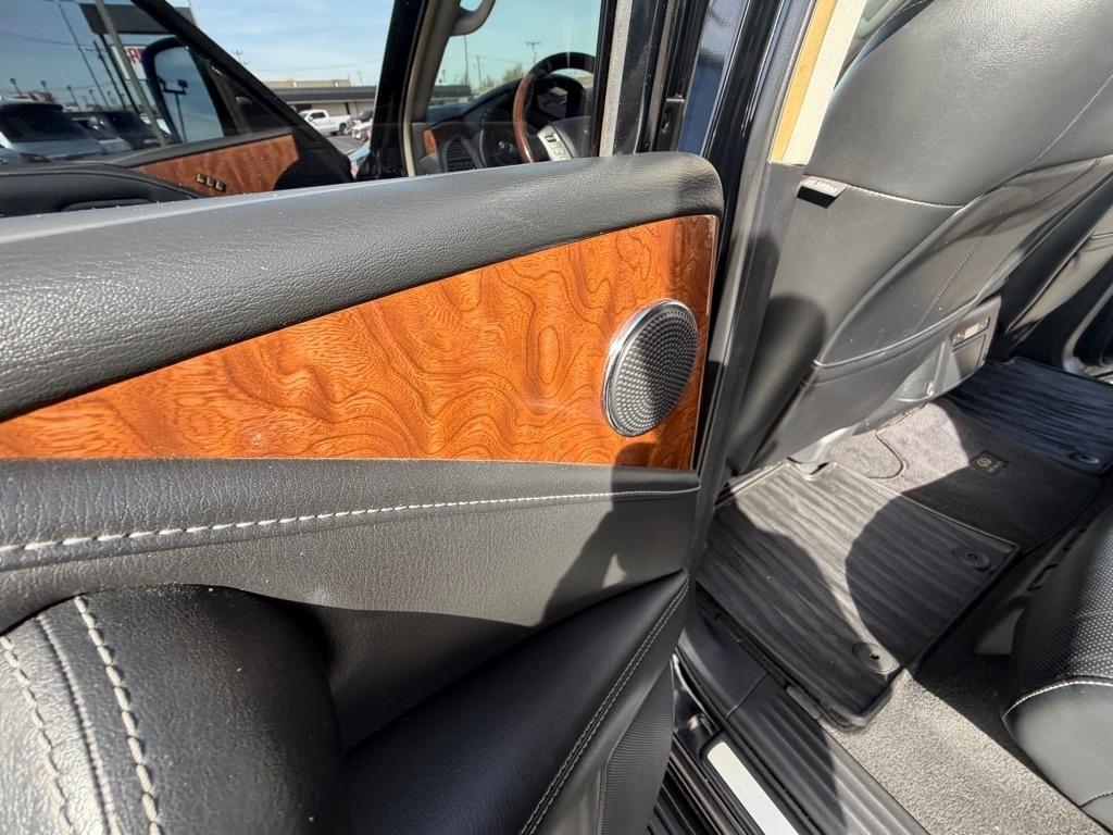 Infiniti QX80 LUXE 2019