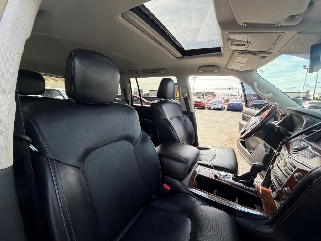 Infiniti QX80 LUXE 2019