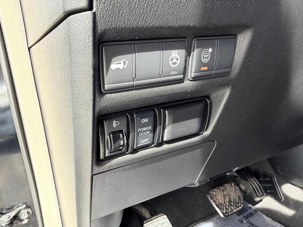 Infiniti QX80 LUXE 2019