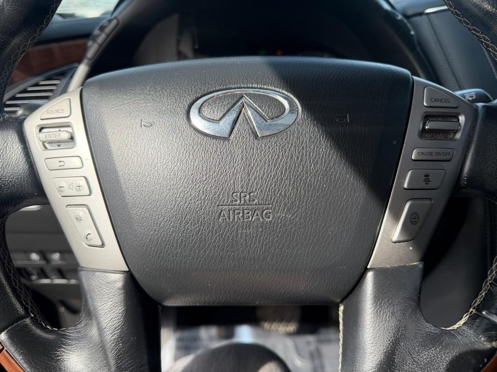 Infiniti QX80 LUXE 2019