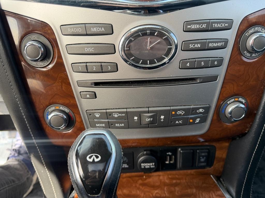 Infiniti QX80 LUXE 2019