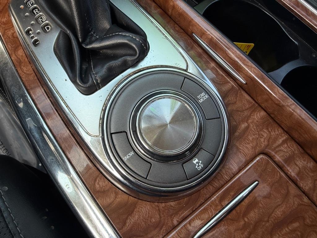 Infiniti QX80 LUXE 2019