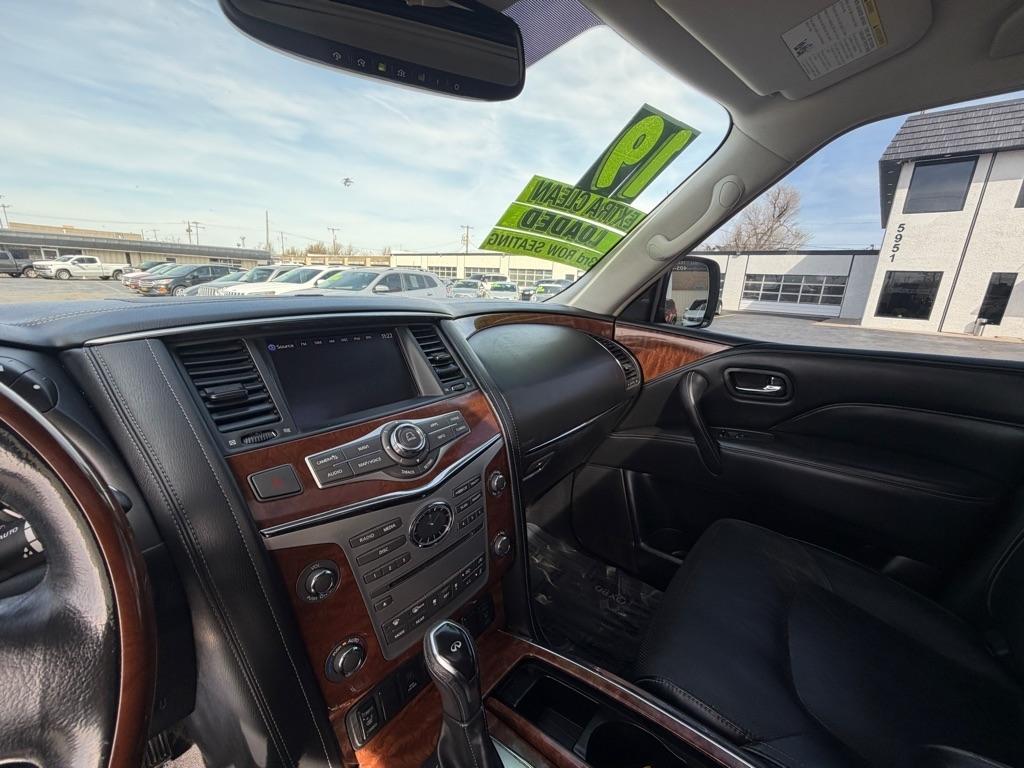 Infiniti QX80 LUXE 2019