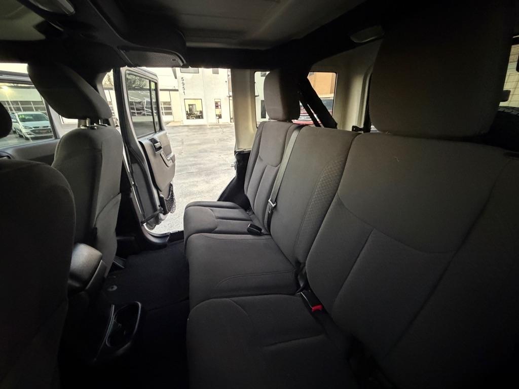 Jeep Wrangler Unlimited Sport 4WD 2015