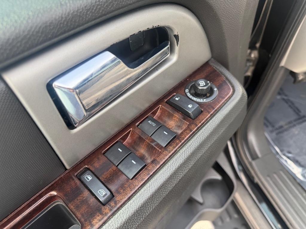 Ford Expedition Limited 2WD 2009