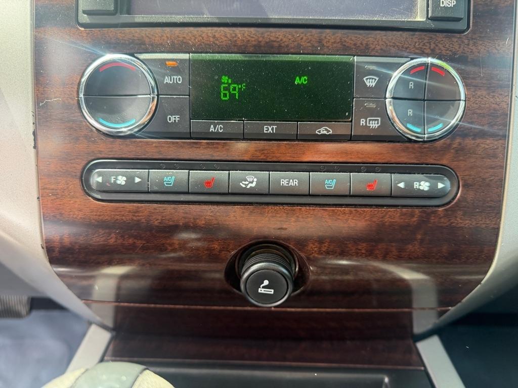 Ford Expedition Limited 2WD 2009