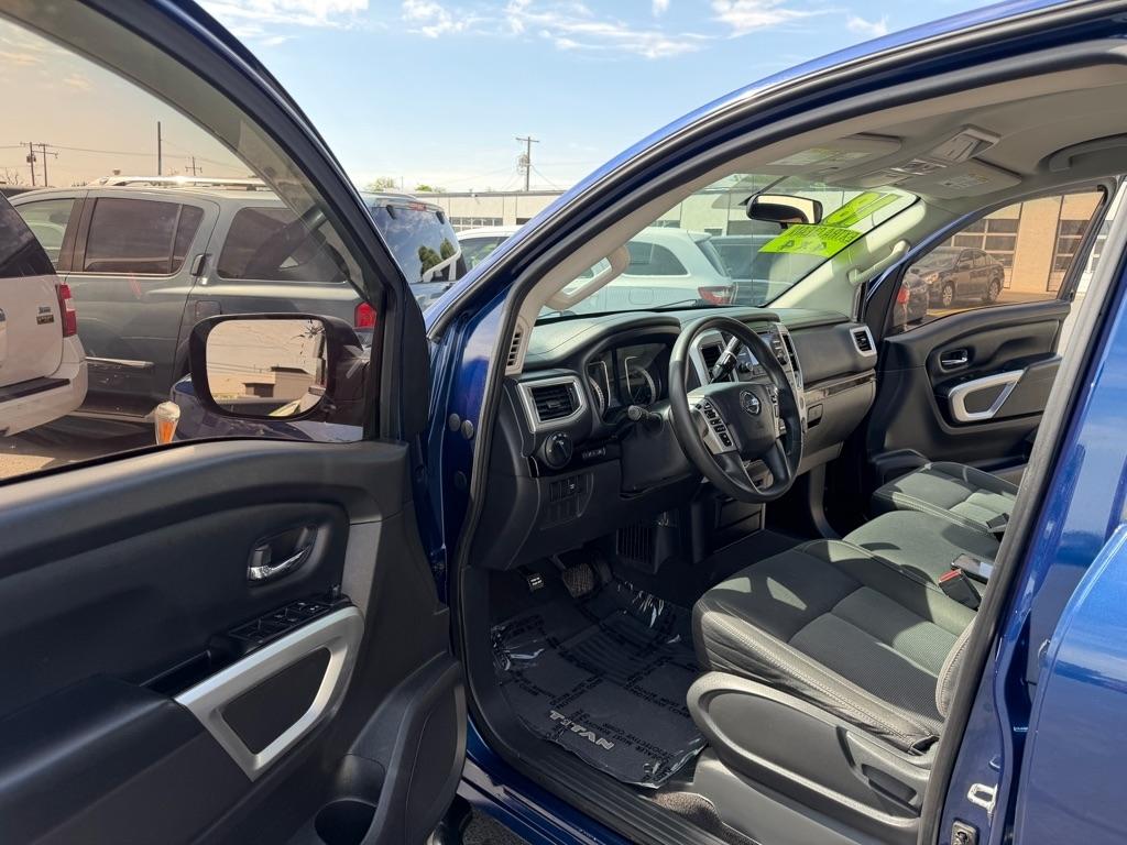 Nissan Titan S Crew Cab 4WD 2018
