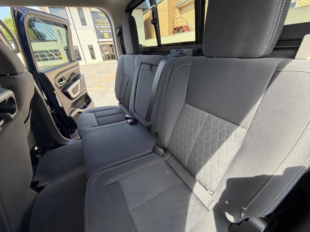 Nissan Titan S Crew Cab 4WD 2018