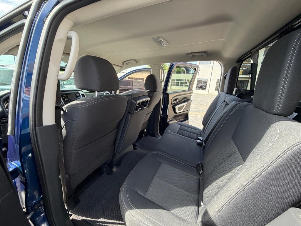 Nissan Titan S Crew Cab 4WD 2018