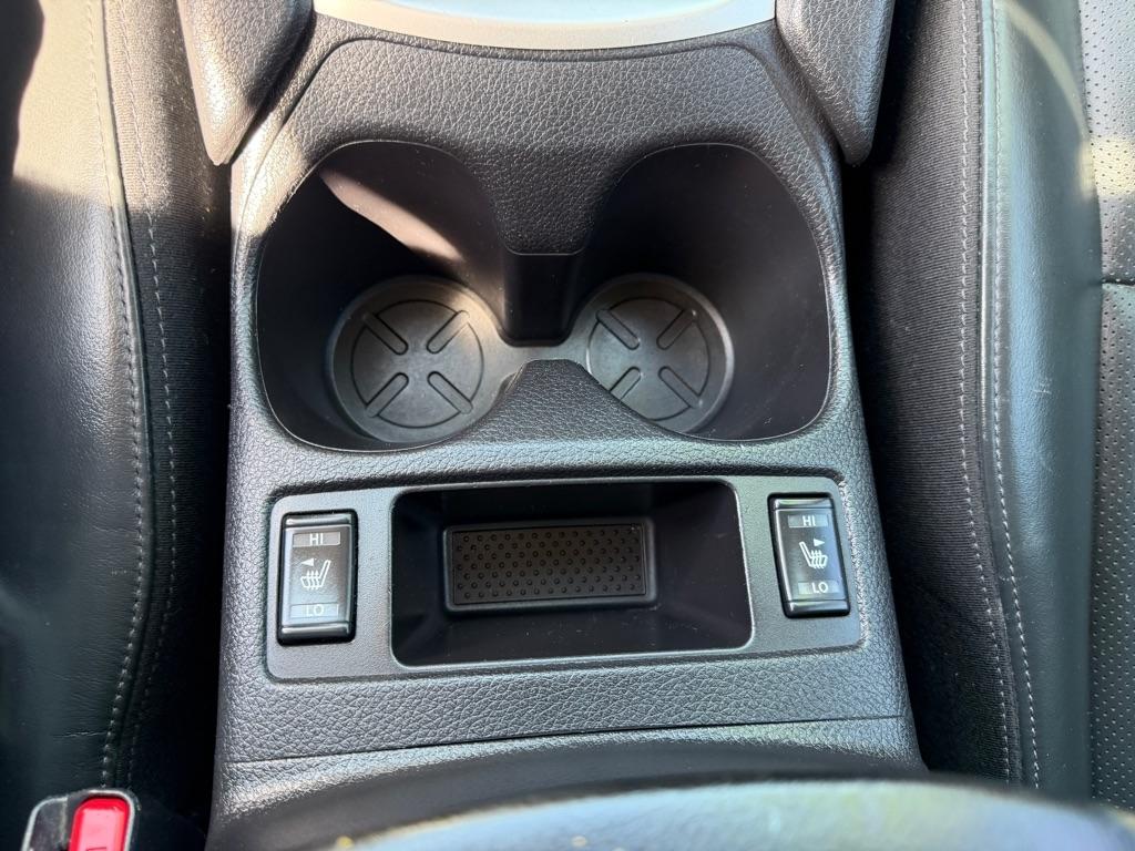 Nissan Rogue S 2WD 2014