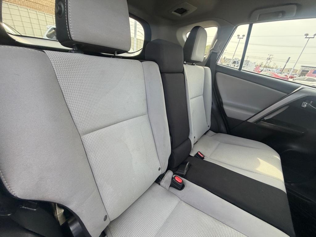 Toyota RAV4 XLE AWD 2018