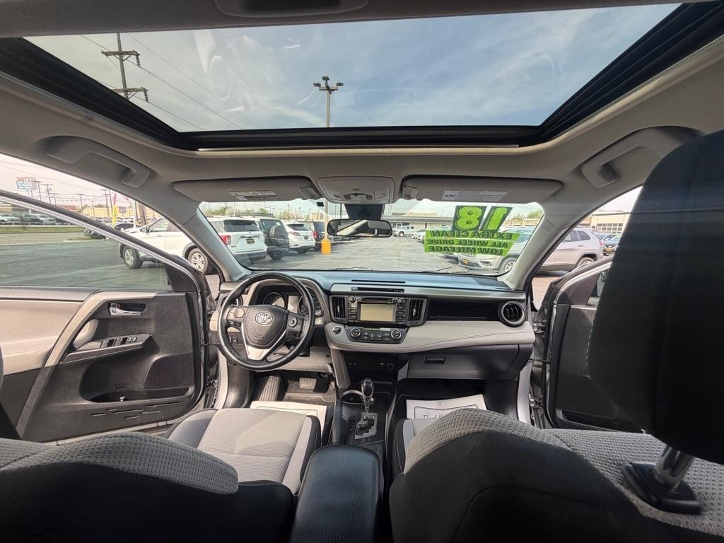 Toyota RAV4 XLE AWD 2018