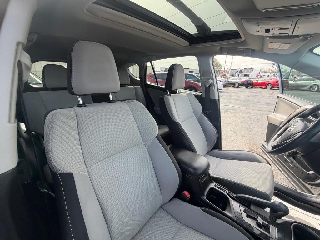 Toyota RAV4 XLE AWD 2018