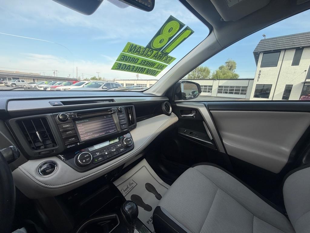 Toyota RAV4 XLE AWD 2018