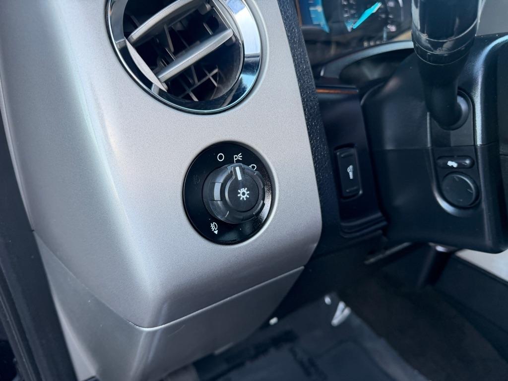 Ford Expedition EL Limited 2WD 2016