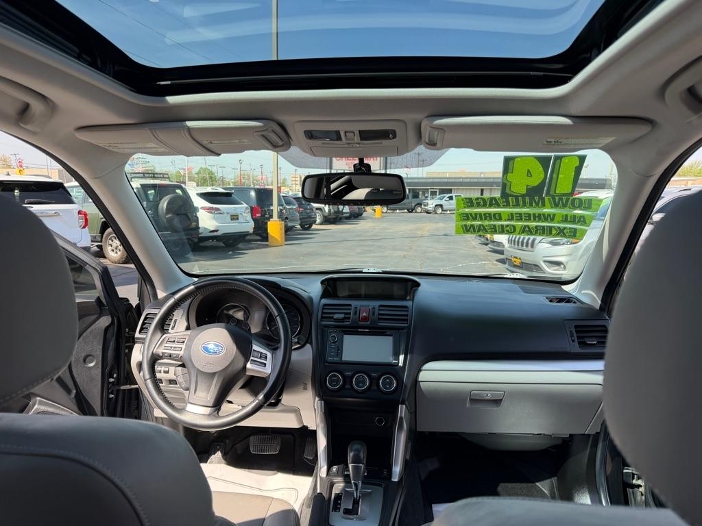 Subaru Forester 2.5i Touring 2014