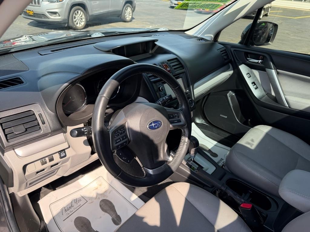 Subaru Forester 2.5i Touring 2014