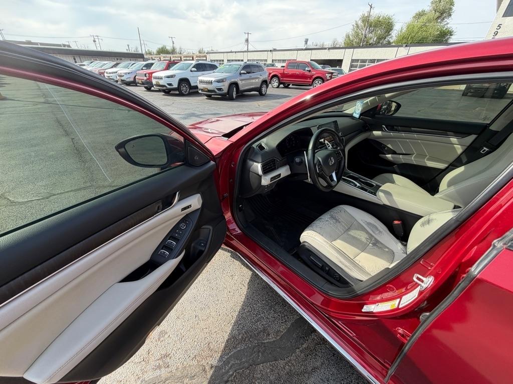 Honda Accord Touring 2.0T 2021