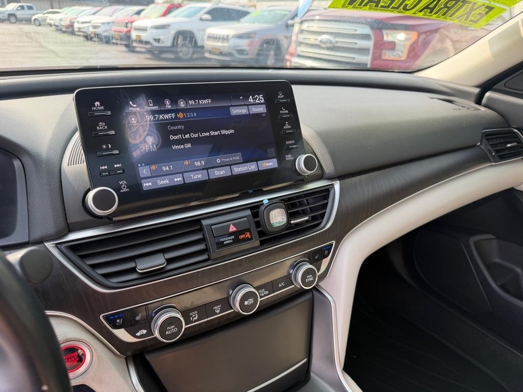 Honda Accord Touring 2.0T 2021