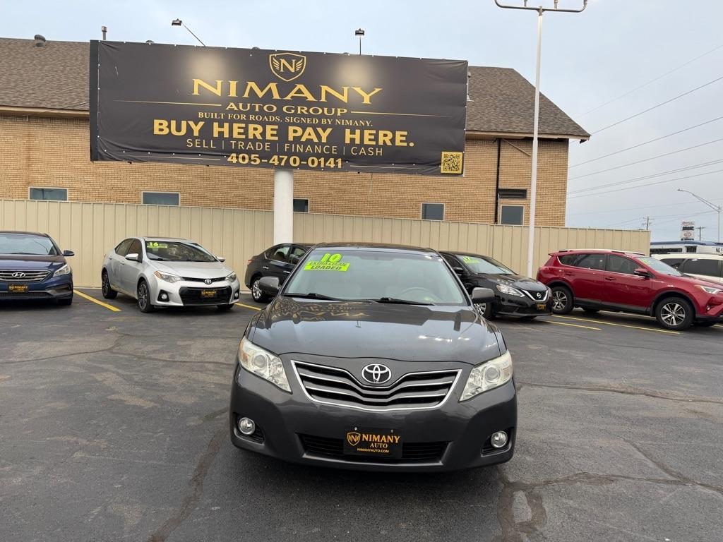 Toyota Camry SE 6-Spd MT 2010