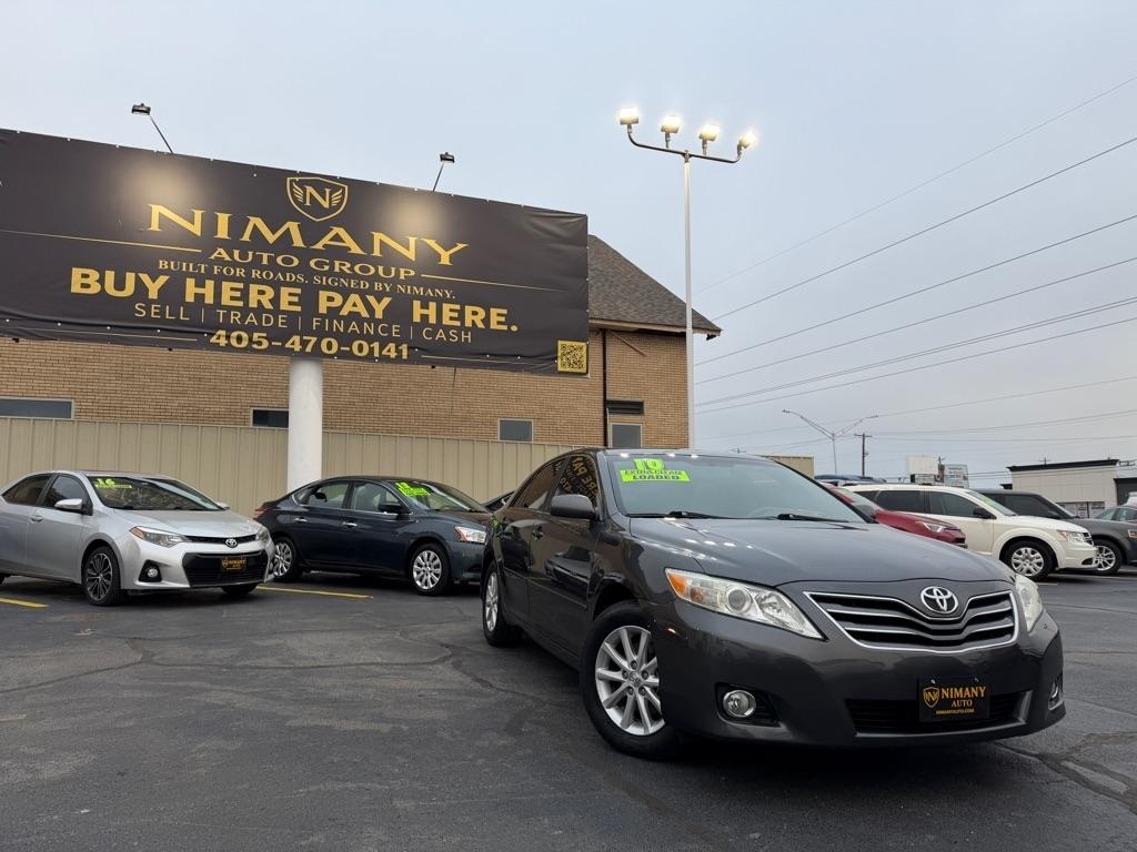 Toyota Camry SE 6-Spd MT 2010