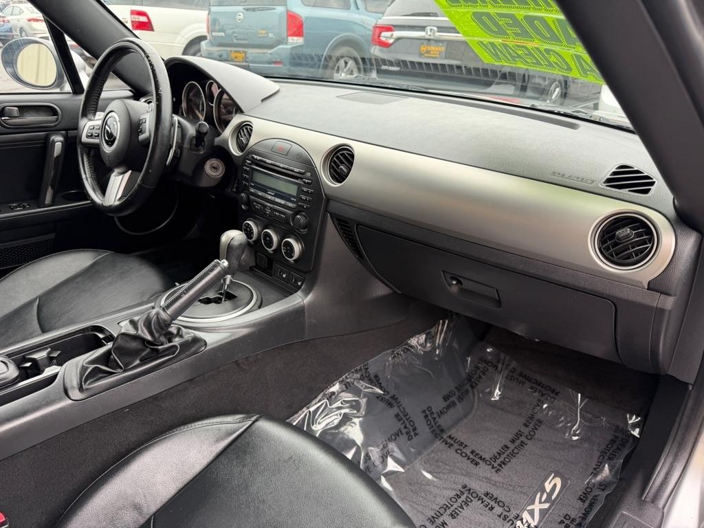 Mazda MX-5 Miata Sport 2010