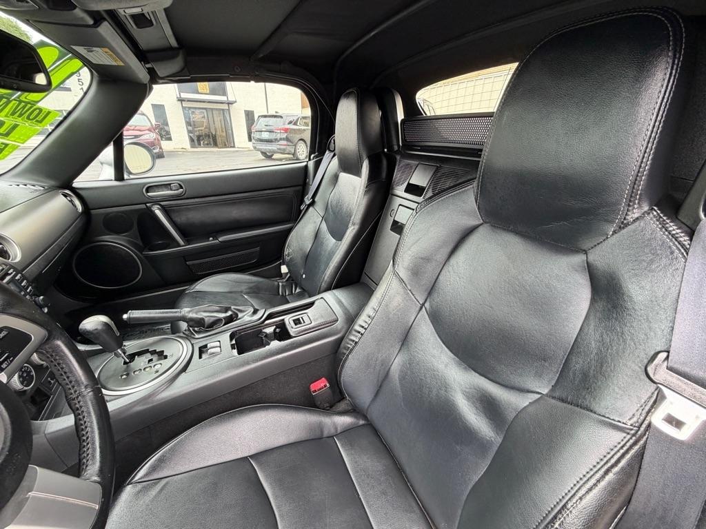 Mazda MX-5 Miata Sport 2010