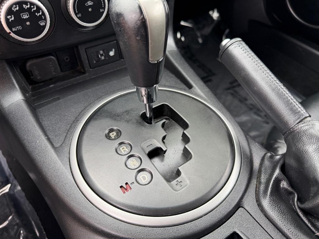 Mazda MX-5 Miata Sport 2010