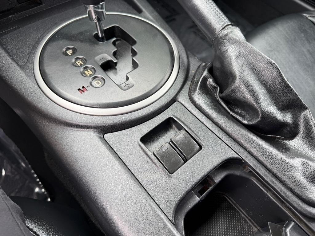 Mazda MX-5 Miata Sport 2010