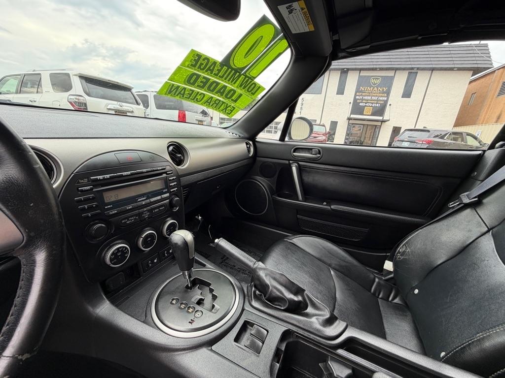 Mazda MX-5 Miata Sport 2010
