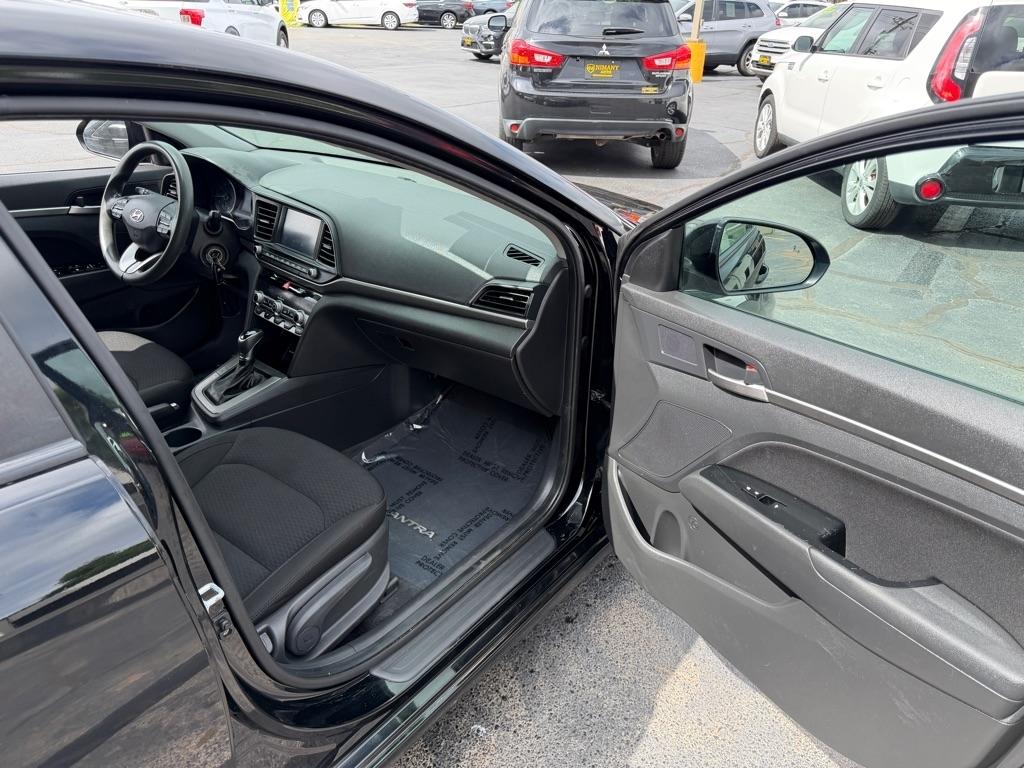 Hyundai Elantra Limited 2020