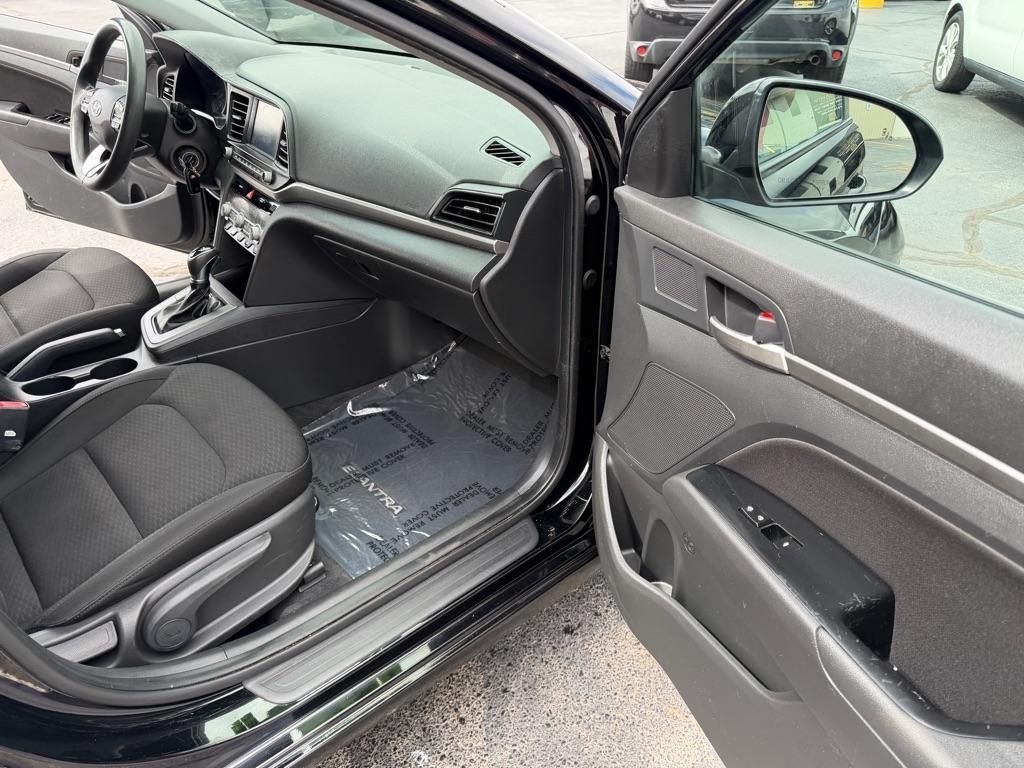 Hyundai Elantra Limited 2020