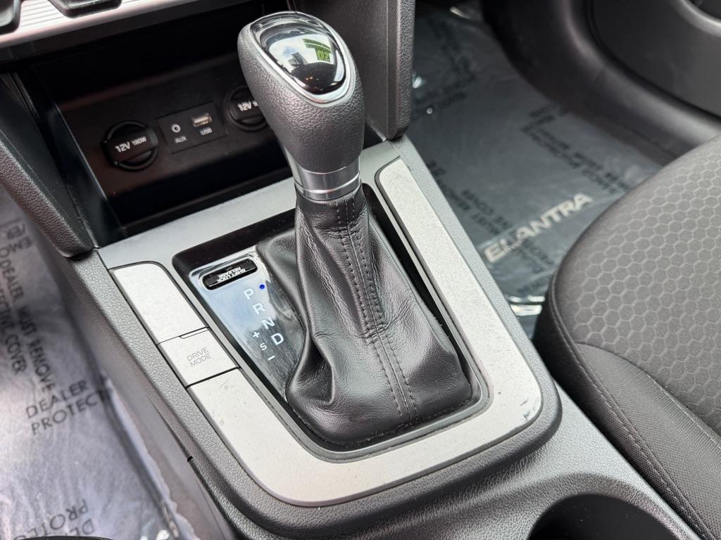 Hyundai Elantra Limited 2020