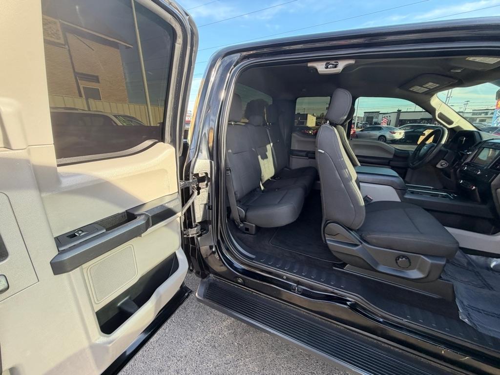 Ford F-150 XL SuperCab 8-ft. 2WD 2018