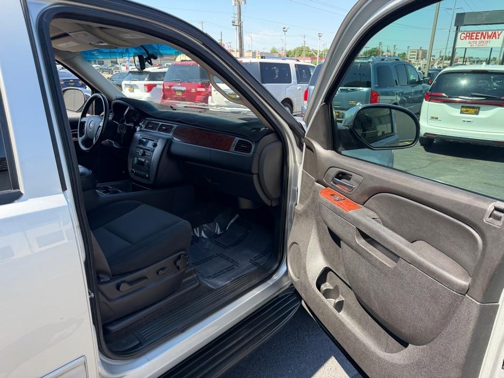 GMC Yukon SLE 2WD 2013