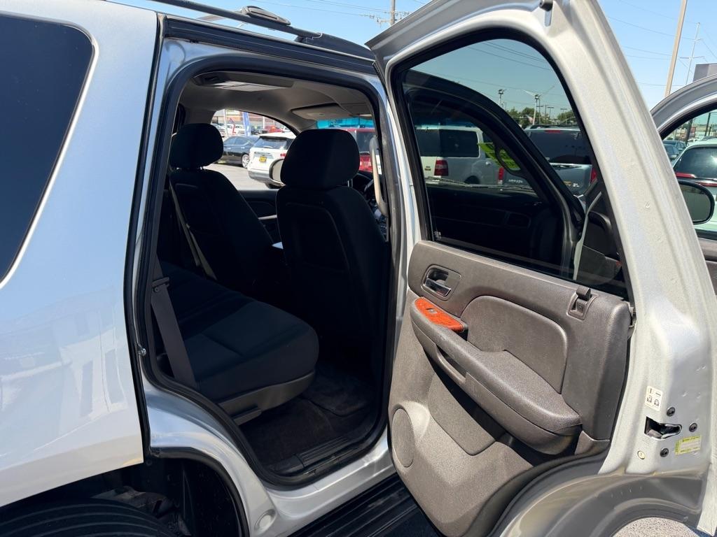 GMC Yukon SLE 2WD 2013