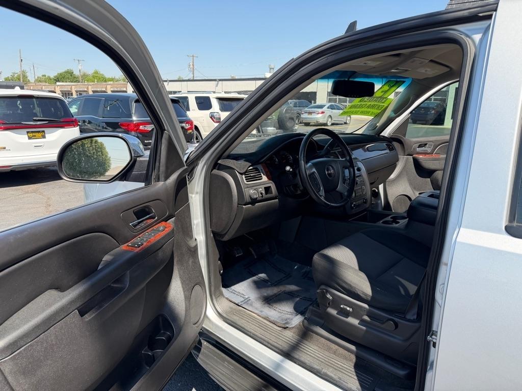 GMC Yukon SLE 2WD 2013