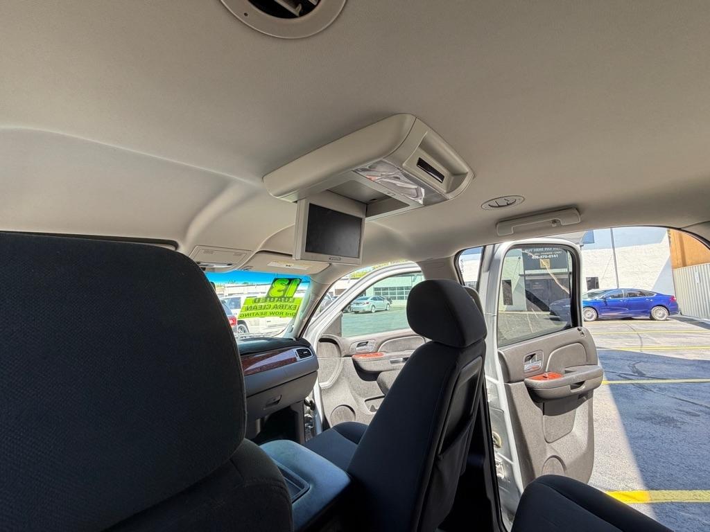 GMC Yukon SLE 2WD 2013