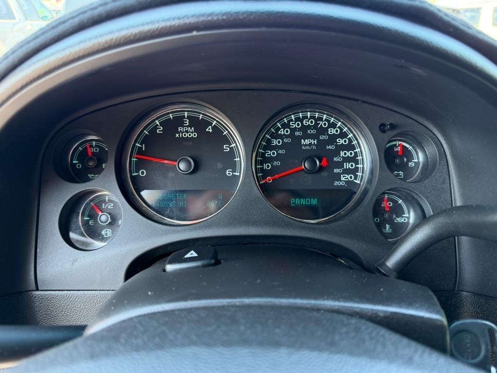 GMC Yukon SLE 2WD 2013