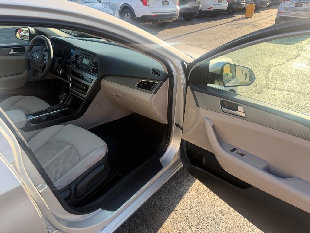 Hyundai Sonata SE 2017