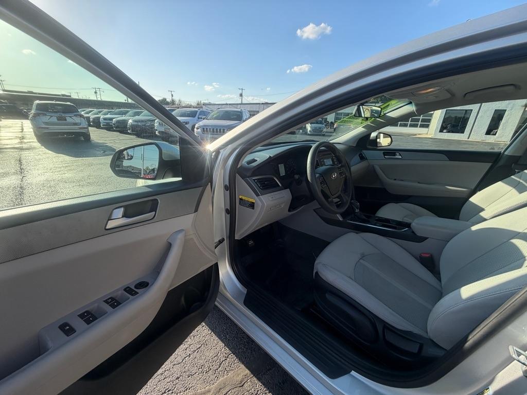 Hyundai Sonata SE 2017