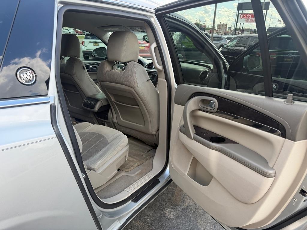 Buick Enclave Convenience FWD 2015