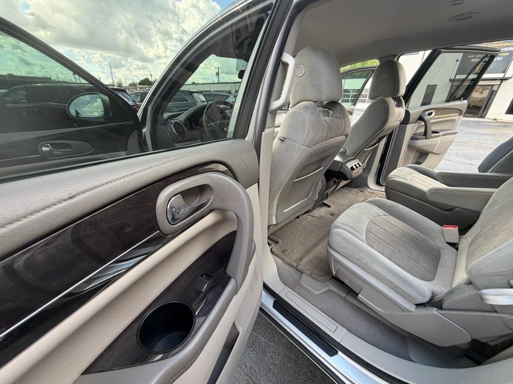 Buick Enclave Convenience FWD 2015